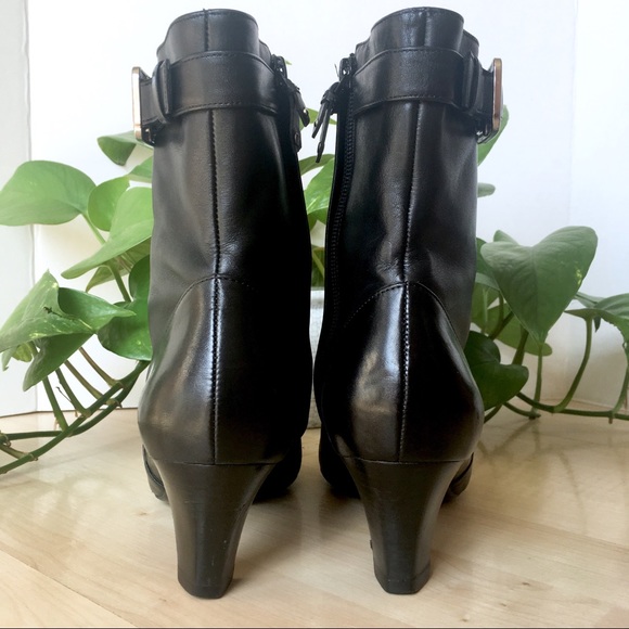 COLE HAAN Leather Point Toe Ankle Boot Black 7 - Picture 4 of 8